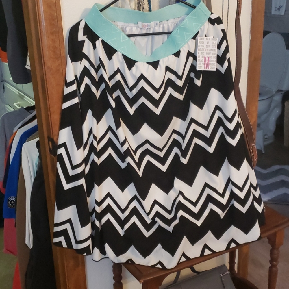 New with tag Lularoe Lola skirt